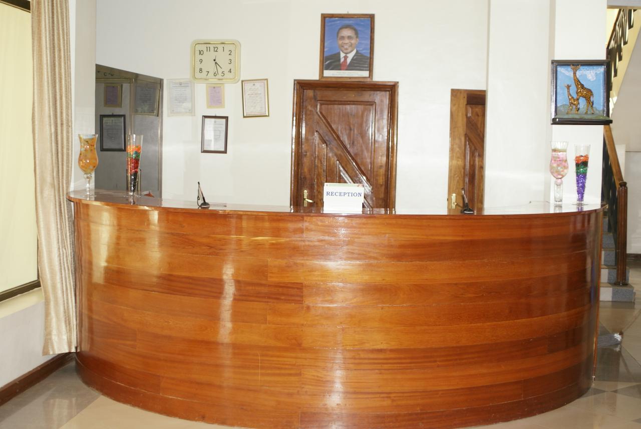 Briston Hotel Arusha Eksteriør bilde