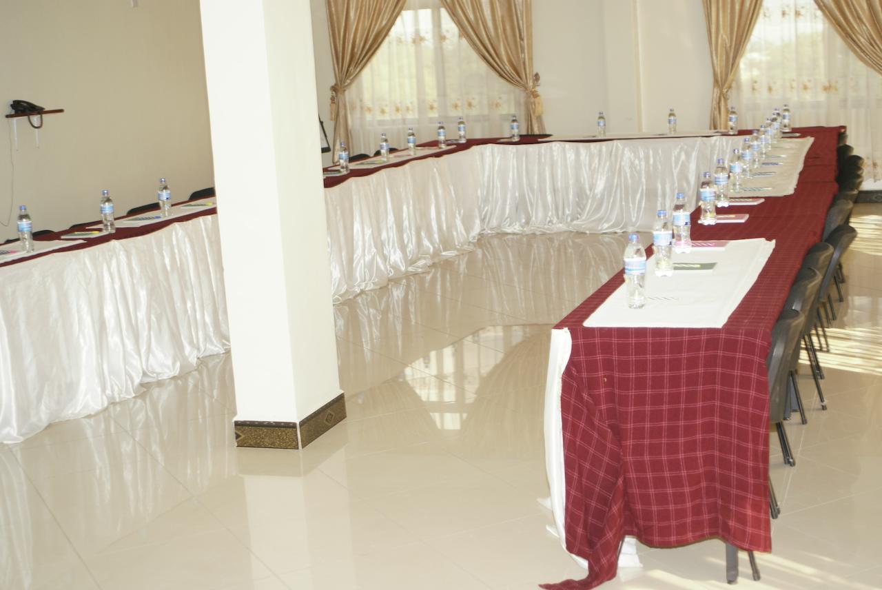 Briston Hotel Arusha Eksteriør bilde